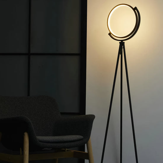 Lumigo Floor Lamp